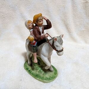 - Norman Rockwell Museum Figurine. Off to School. EUC. Vintage. 1984.